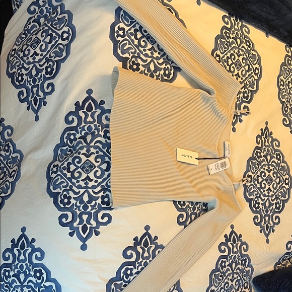 Babaton Cream Ribbed Off-Shoulder Top - Picture 3 of 3